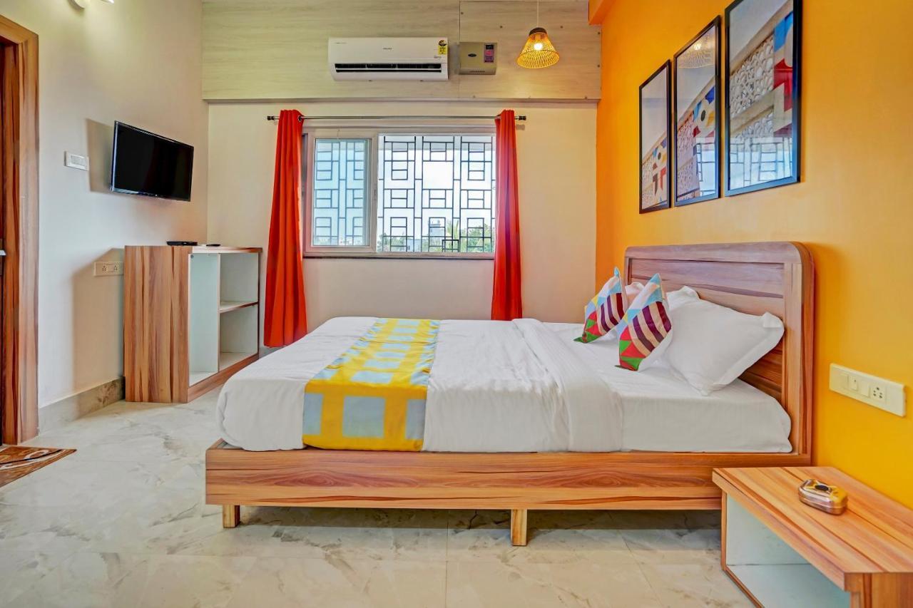 Oyo 79233 Hotel Hive Stays Kochi Exteriör bild